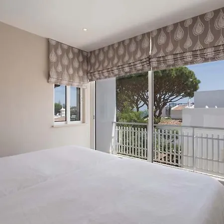 Villa Sleeps 4 With Air Con And Wifi *